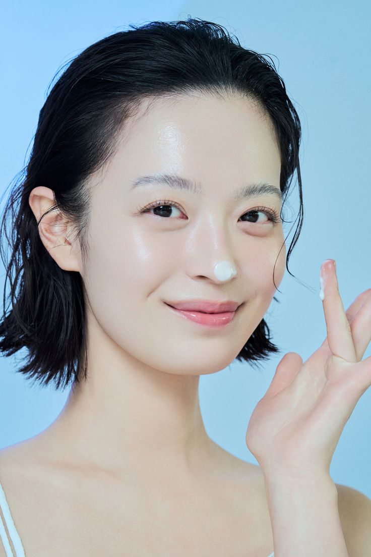 SKIN1004 - Hyalu-Cica Cleansing Milk 200ml
