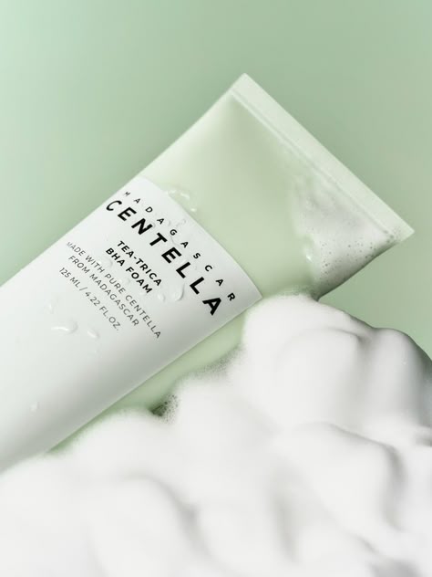 SKIN1004 - Tea-Trica BHA Cleansing Foam 125ml