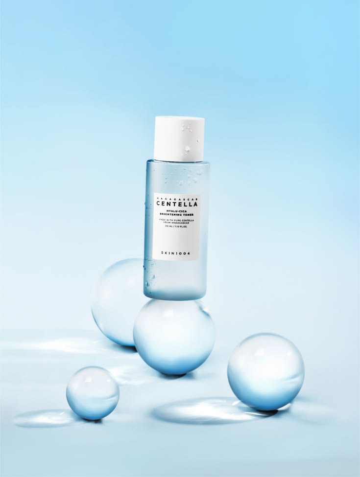 SKIN1004 - Hyalu-Cica Brightening Toner 210ml